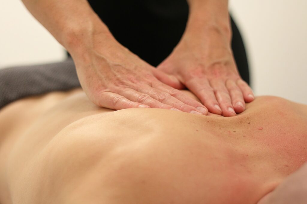 Juliane Janata Praxis für Osteopathie und Naturheilkunde Dorn Breuß Breuss Dorntherapie Massage