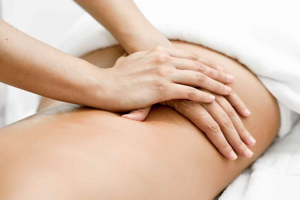 Juliane Janata Praxis für Osteopathie und Naturheilkunde Massage manuelle Therapie Aromaöl Sportmassage Wellness